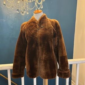 Cool vintage teddy bear brown coat by HP Wasson and Co.